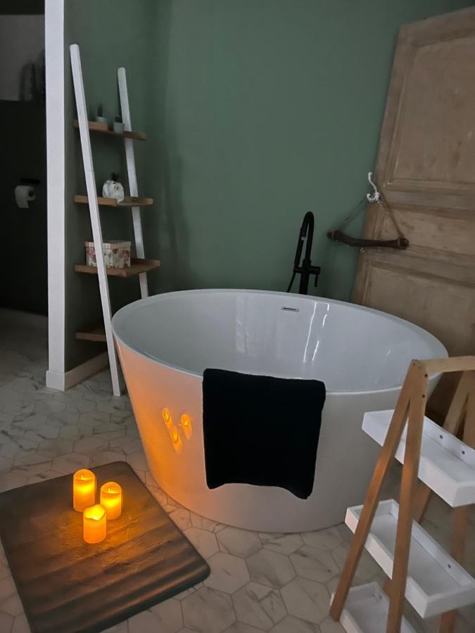 Domaine Des Anges Bed & Breakfast Avesnes-sur-Helpe Exterior photo